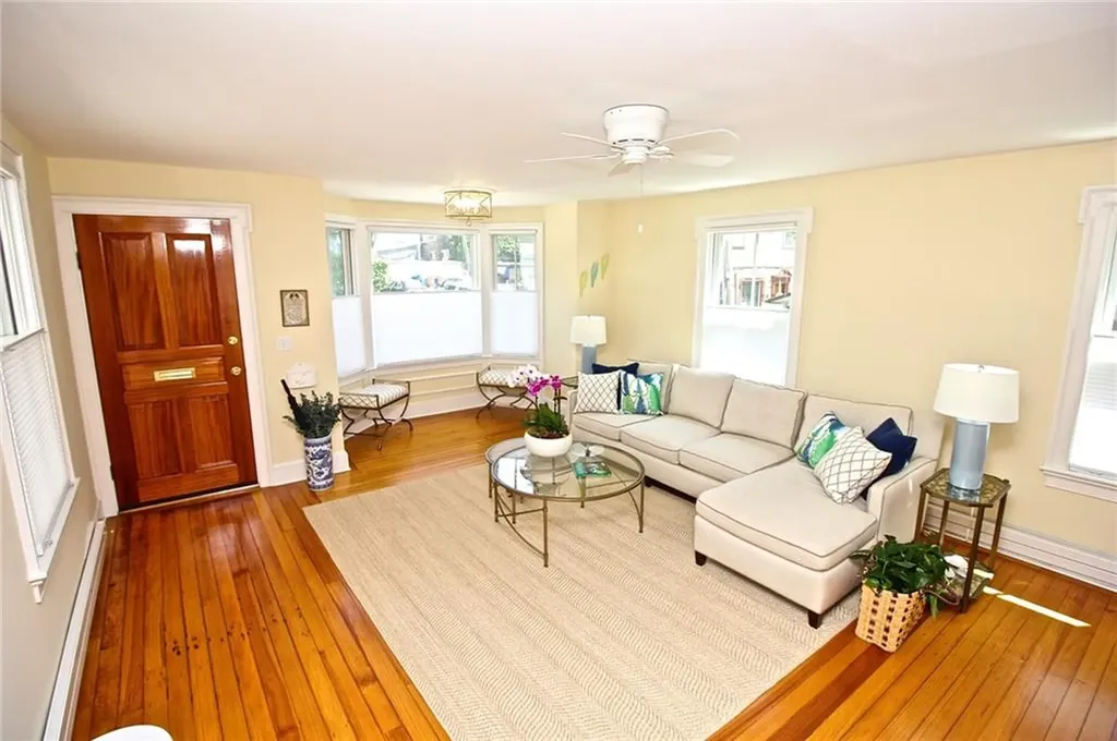 105 John Street Newport RI 02840