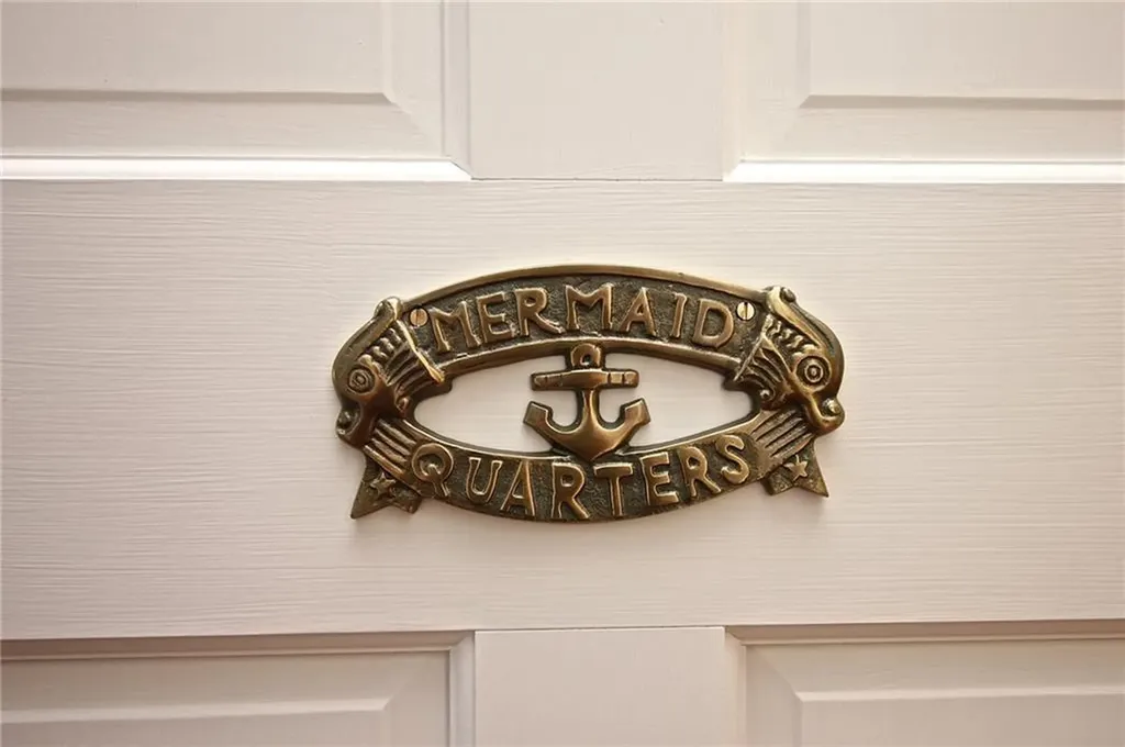 105 John Street Newport RI 02840