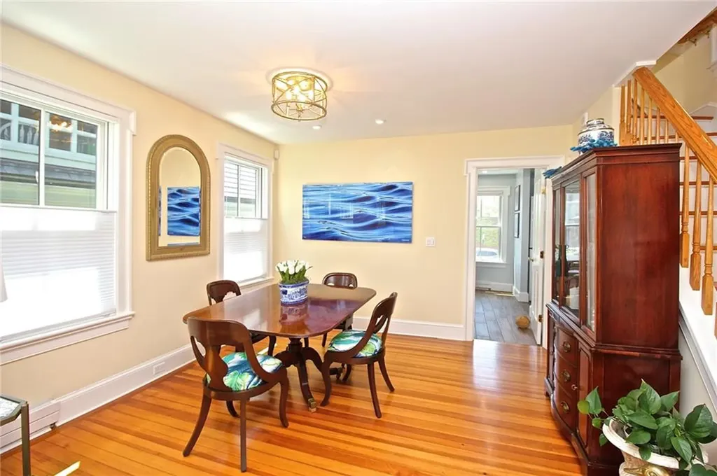 105 John Street Newport RI 02840