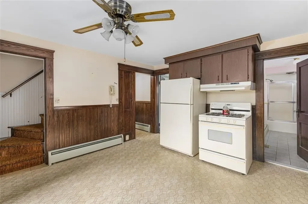 93 Harding Street West Warwick RI 02893