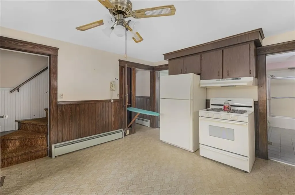 93 Harding Street West Warwick RI 02893