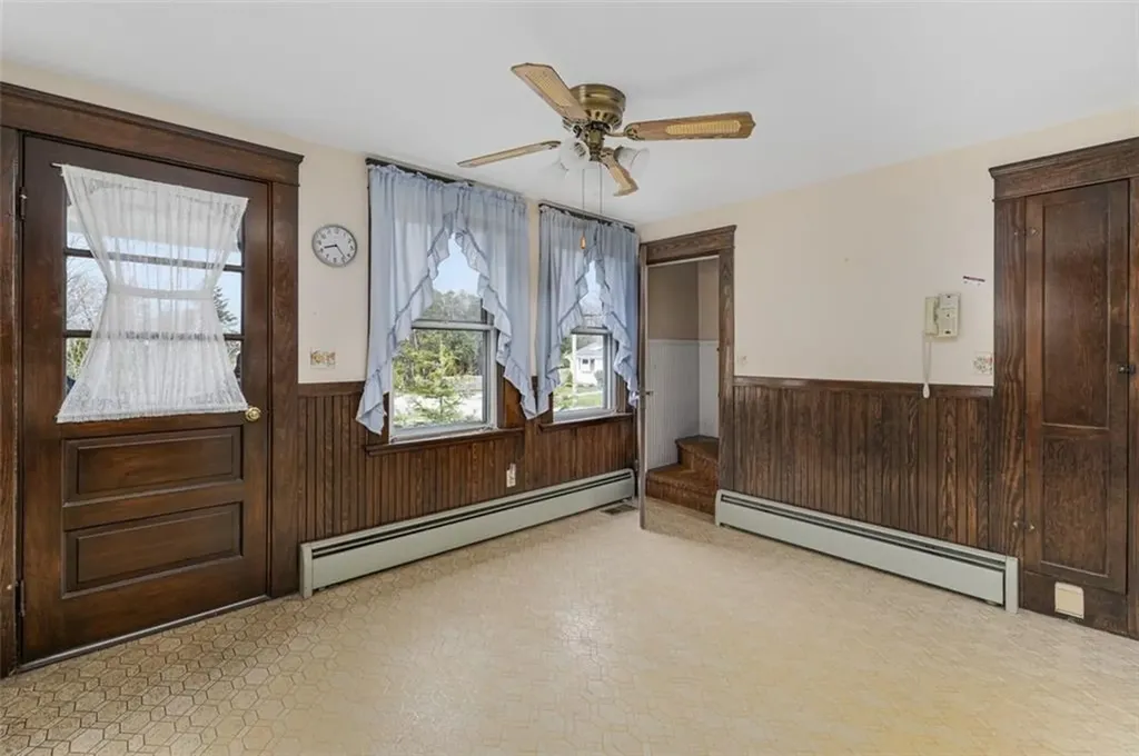 93 Harding Street West Warwick RI 02893