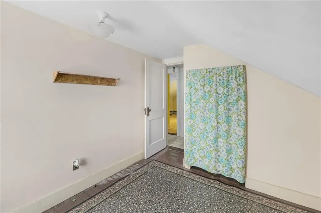 93 Harding Street West Warwick RI 02893