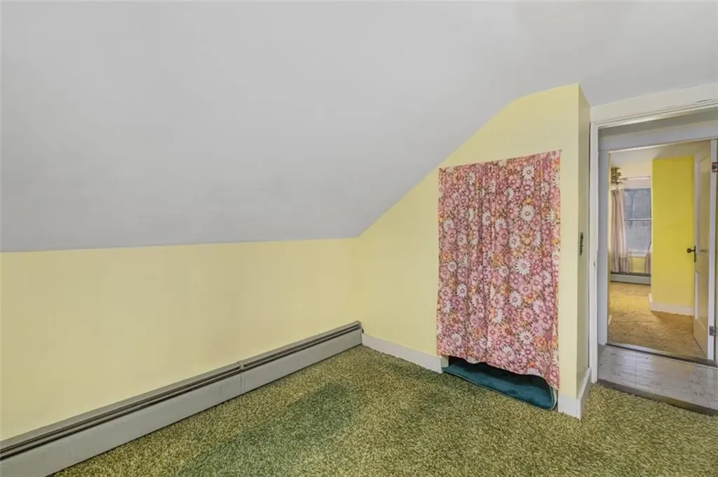 93 Harding Street West Warwick RI 02893