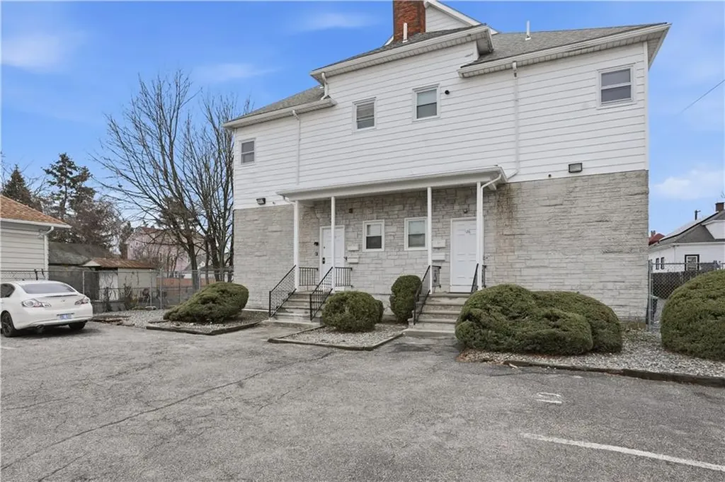 122 126 Lowell Avenue Providence RI 02909