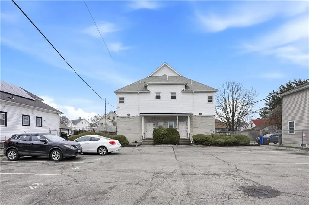 122 126 Lowell Avenue Providence RI 02909