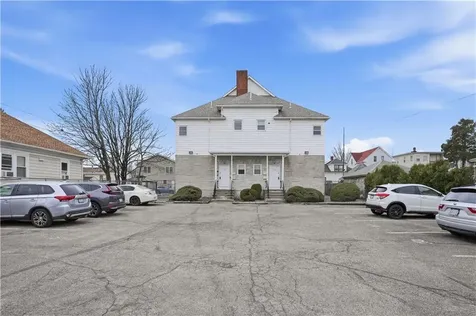 122 126 Lowell Avenue Providence RI 02909
