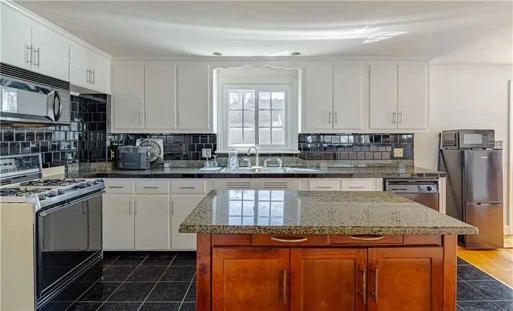 120 Mason Avenue Cranston RI 02910