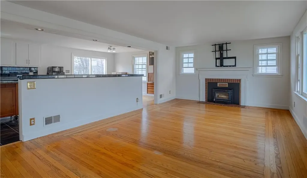 120 Mason Avenue Cranston RI 02910