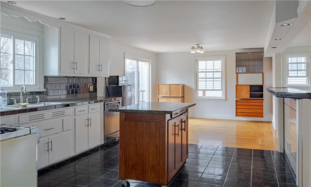 120 Mason Avenue Cranston RI 02910