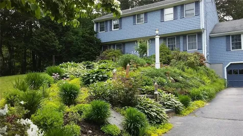 257 Beacon Drive North Kingstown RI 02852