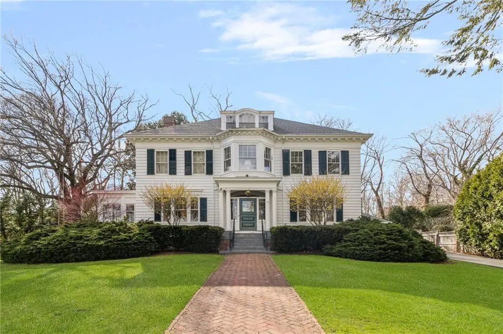 291 Spencer Avenue Warwick RI 02818