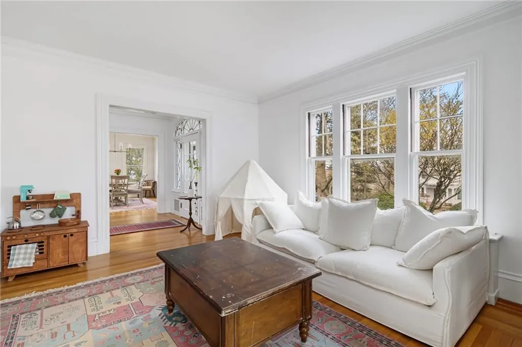291 Spencer Avenue Warwick RI 02818