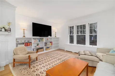 291 Spencer Avenue Warwick RI 02818