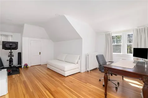 291 Spencer Avenue Warwick RI 02818