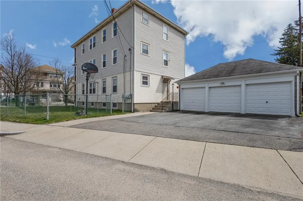 303 305 Webster Avenue Cranston RI 02920
