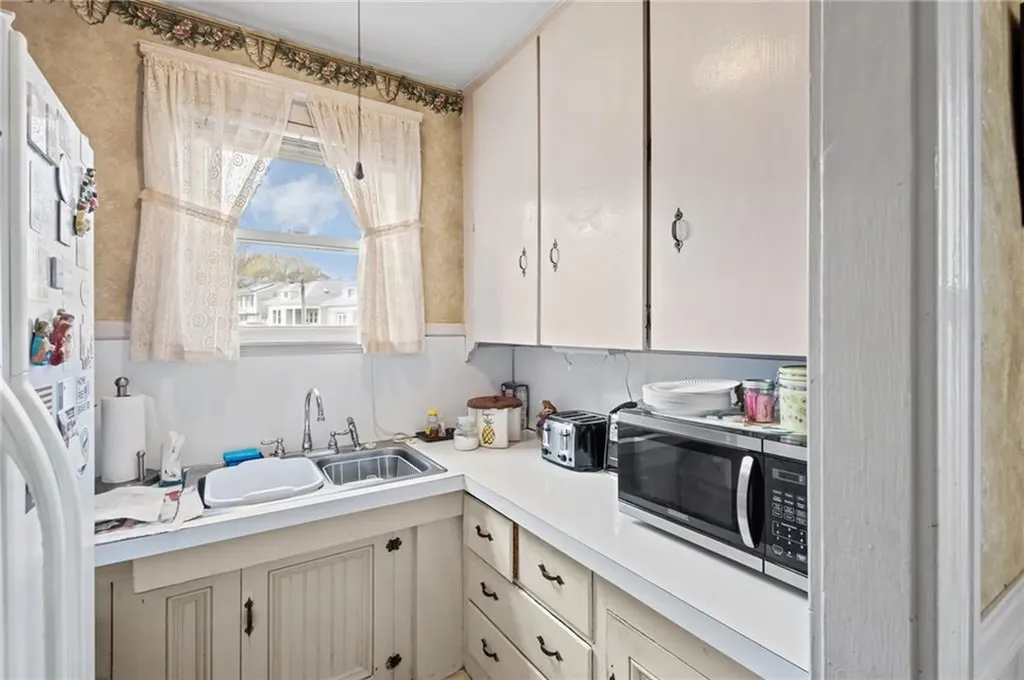 303 305 Webster Avenue Cranston RI 02920