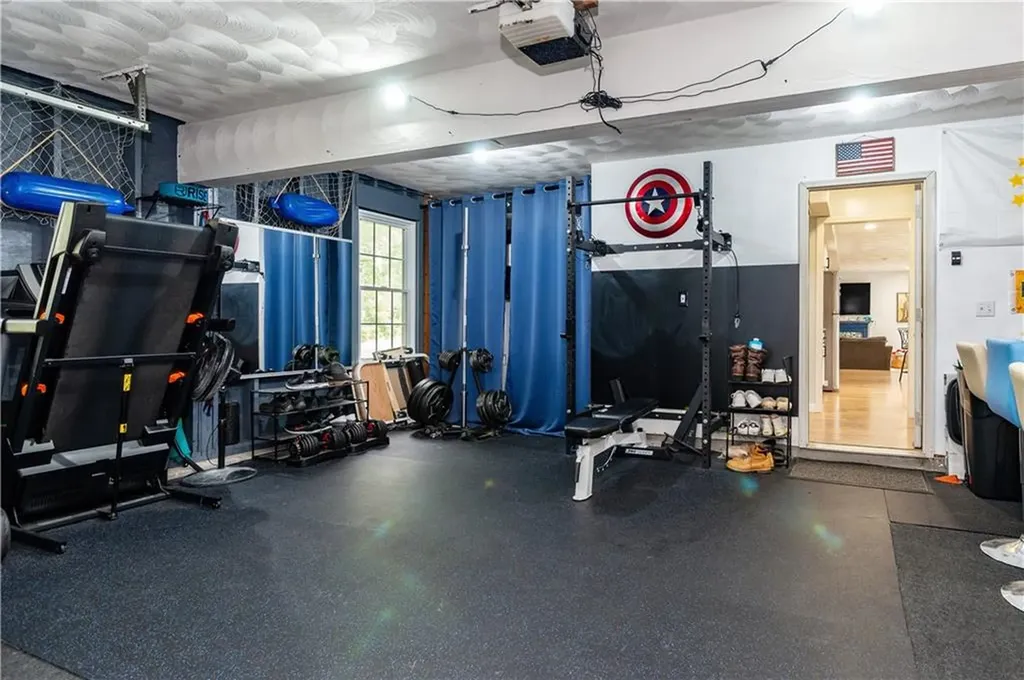 195 Oakland Beach Avenue Warwick RI 02889