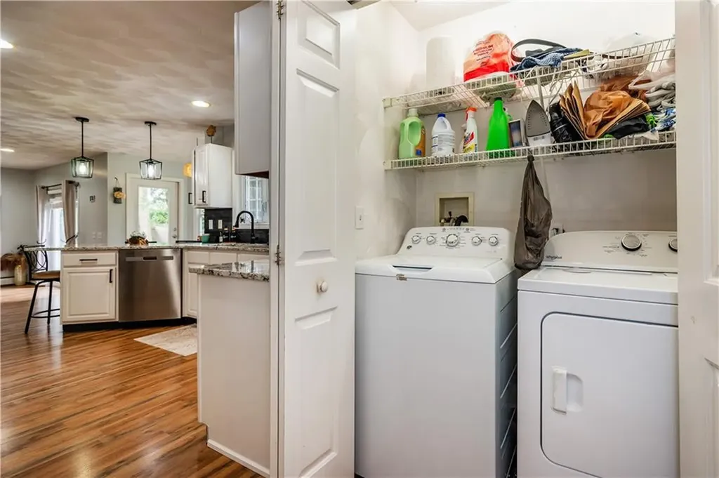 195 Oakland Beach Avenue Warwick RI 02889