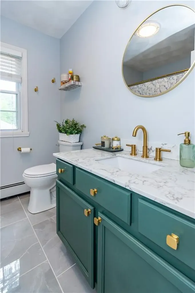195 Oakland Beach Avenue Warwick RI 02889