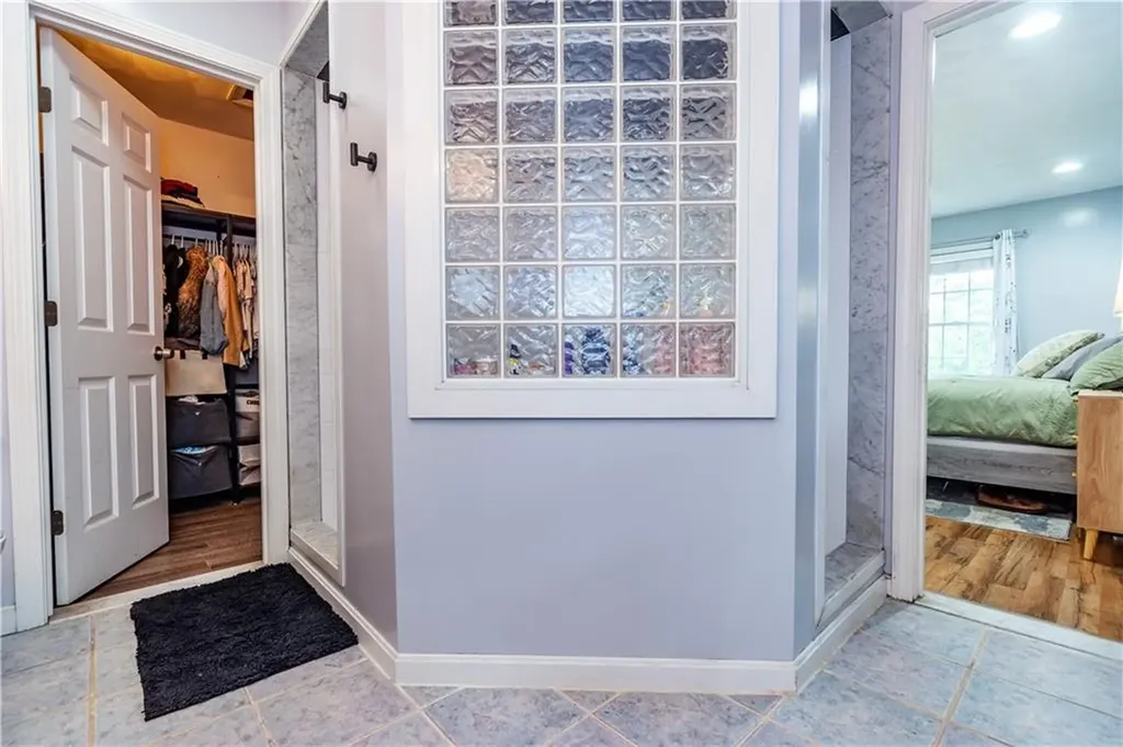 195 Oakland Beach Avenue Warwick RI 02889