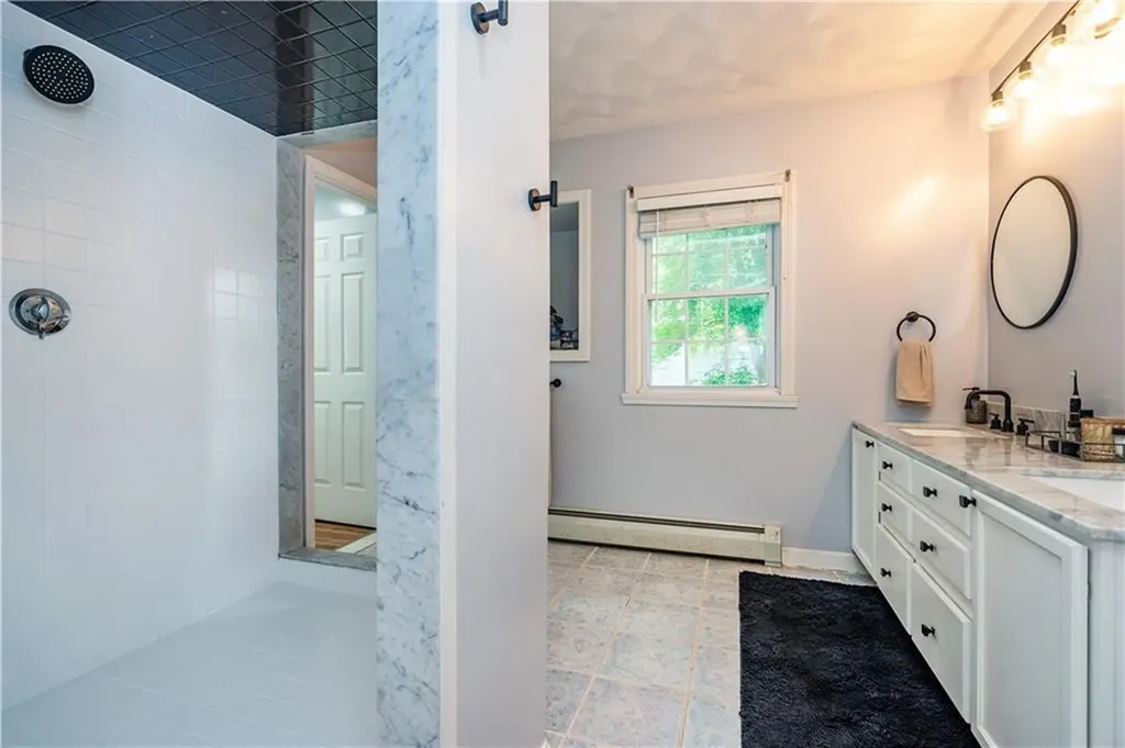 195 Oakland Beach Avenue Warwick RI 02889
