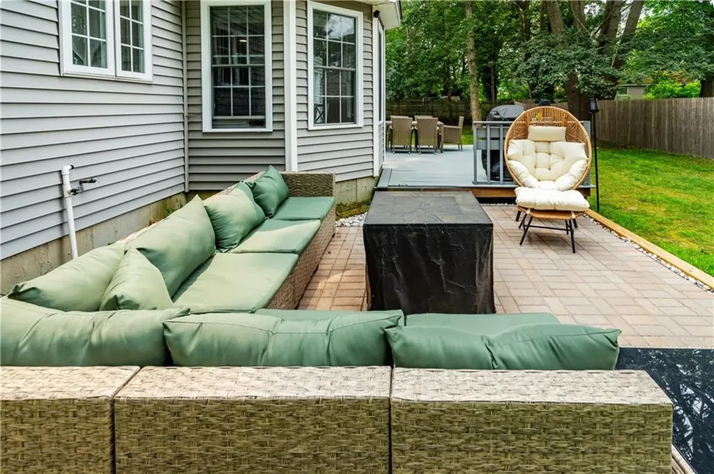 195 Oakland Beach Avenue Warwick RI 02889