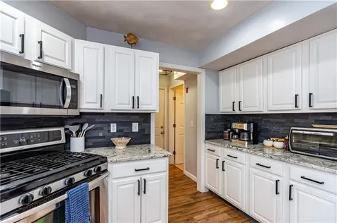 195 Oakland Beach Avenue Warwick RI 02889