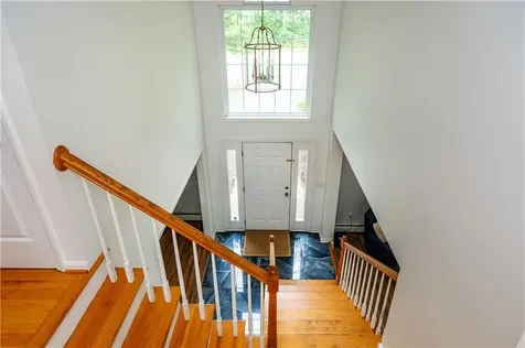 195 Oakland Beach Avenue Warwick RI 02889