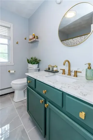 195 Oakland Beach Avenue Warwick RI 02889