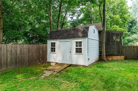 195 Oakland Beach Avenue Warwick RI 02889