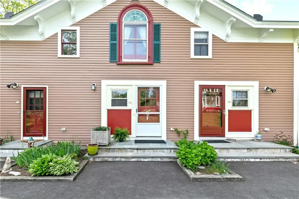 97 Narragansett Avenue Newport RI 02840