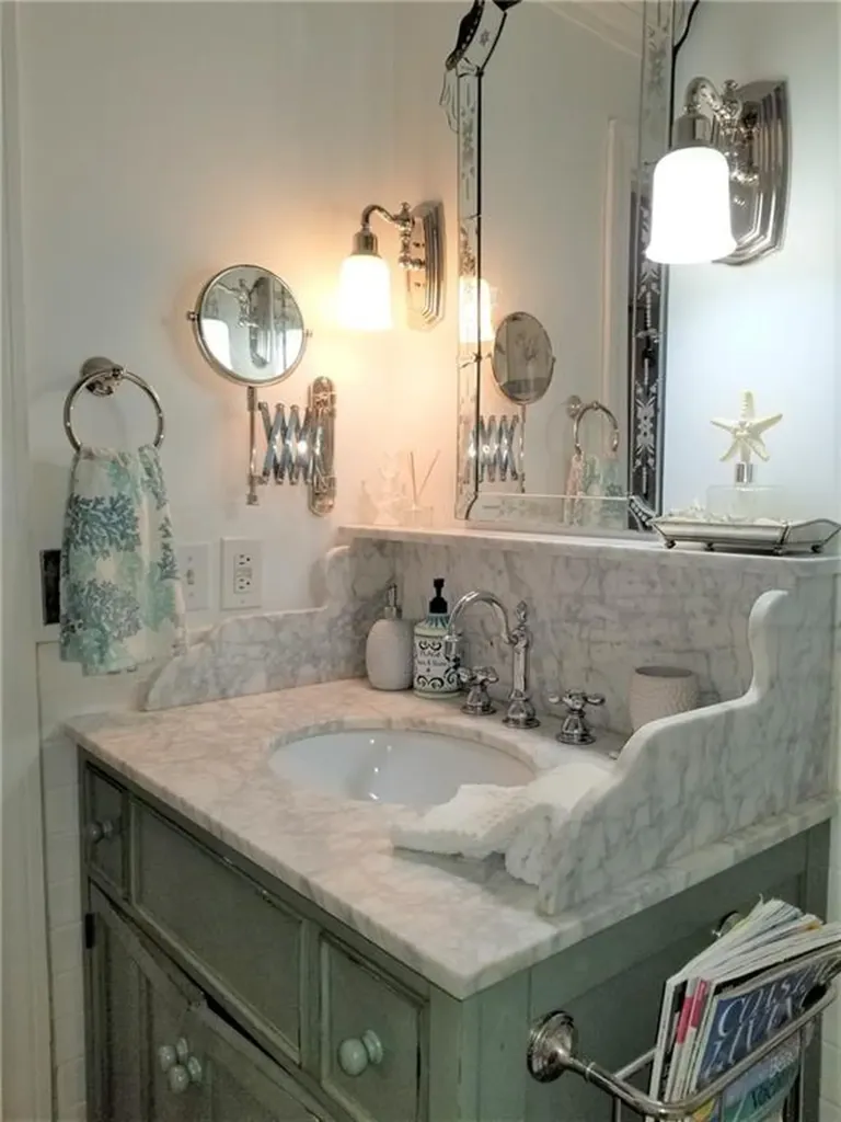 97 Narragansett Avenue Newport RI 02840