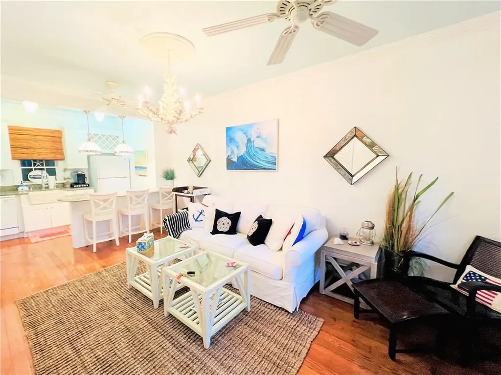 97 Narragansett Avenue Newport RI 02840