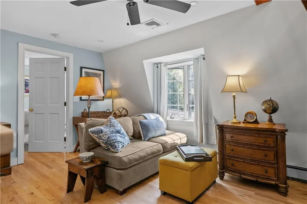 99 Coggeshall Avenue Newport RI 02840