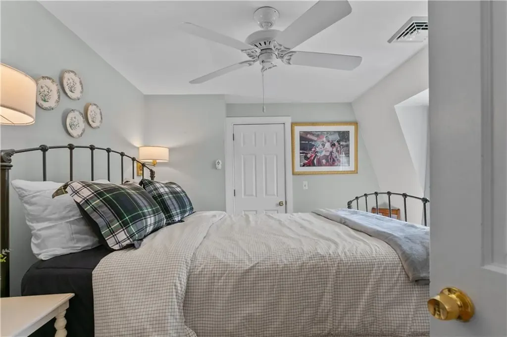 99 Coggeshall Avenue Newport RI 02840