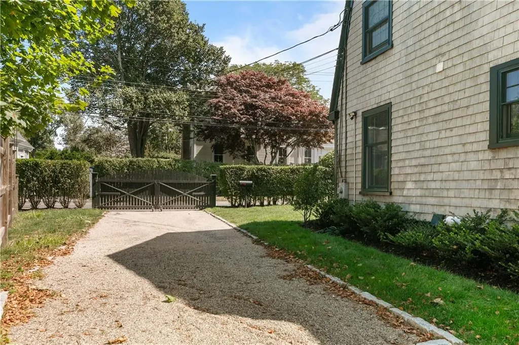 99 Coggeshall Avenue Newport RI 02840