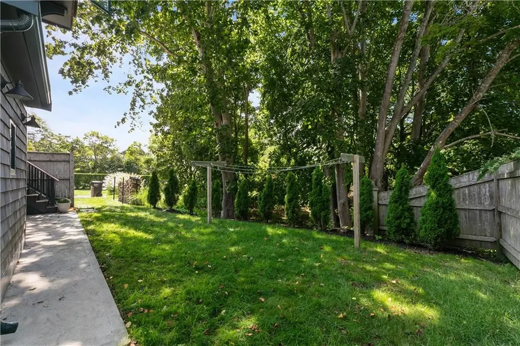 99 Coggeshall Avenue Newport RI 02840