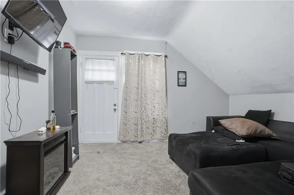 45 Gillen Street Providence RI 02904