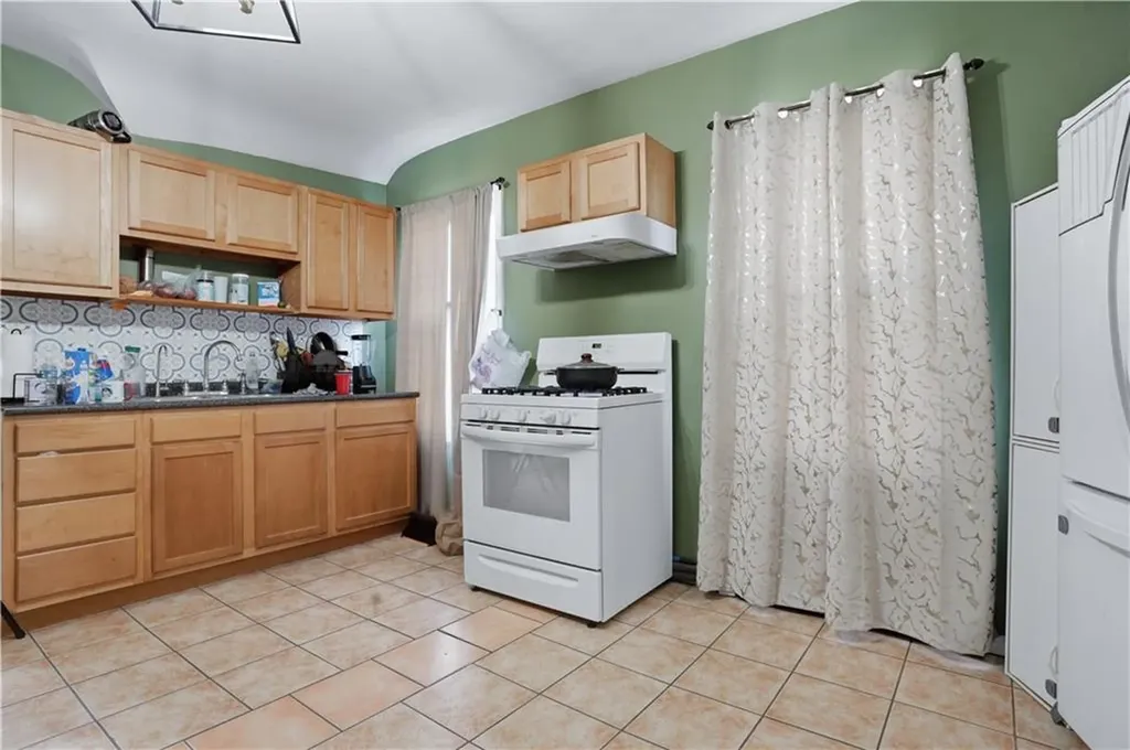 45 Gillen Street Providence RI 02904