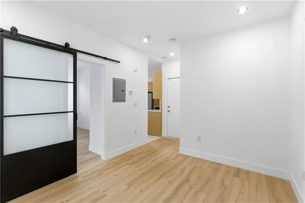170 Broadway Providence RI 02903