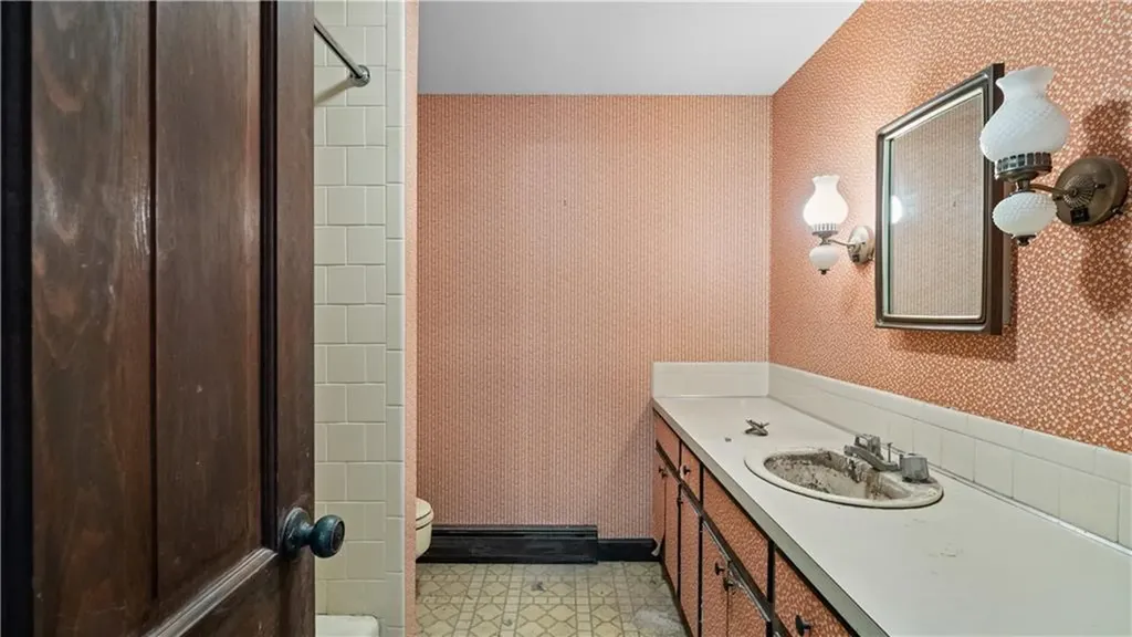 1022 Rowland Drive Dighton MA 02715