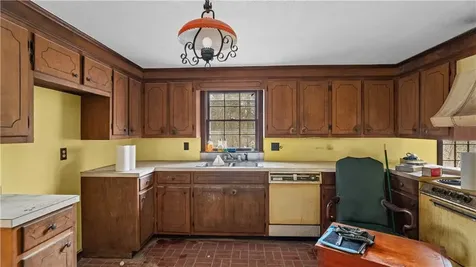 1022 Rowland Drive Dighton MA 02715