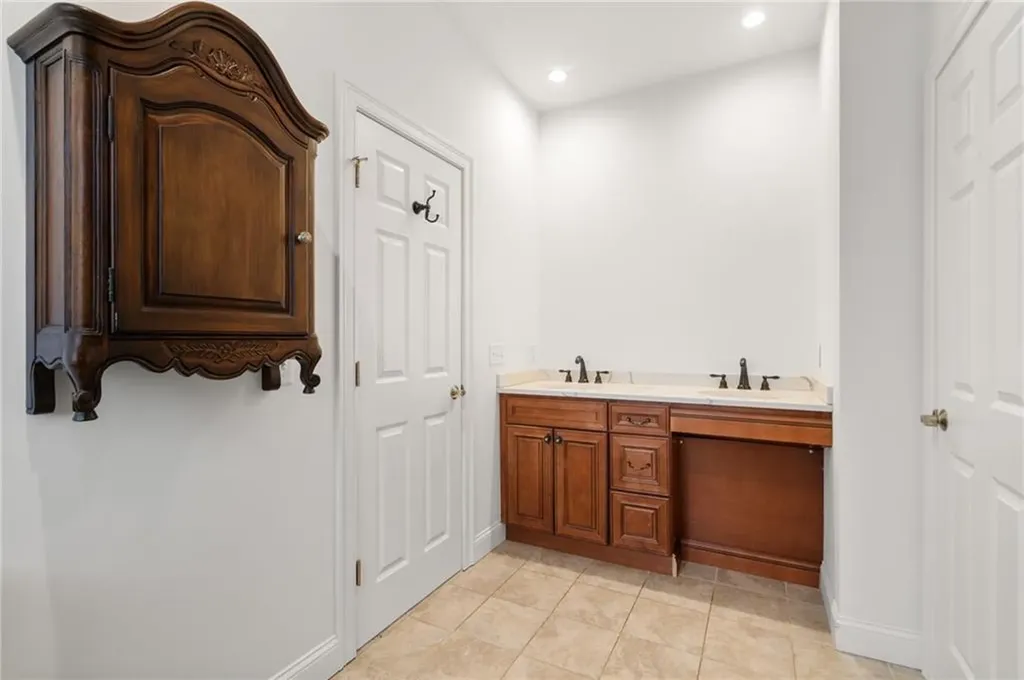 20 Peggy Drive Cumberland RI 02864