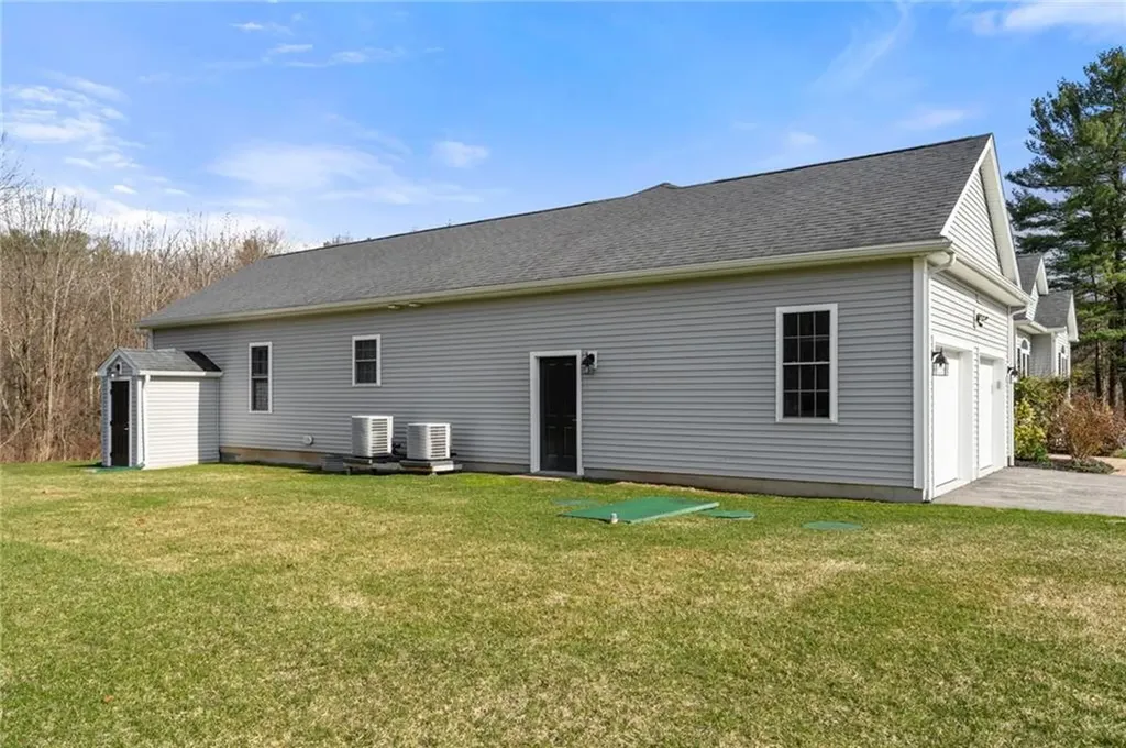 20 Peggy Drive Cumberland RI 02864