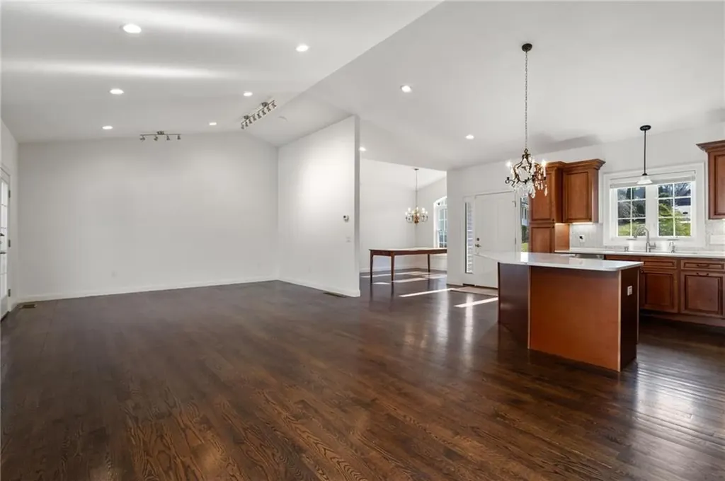 20 Peggy Drive Cumberland RI 02864
