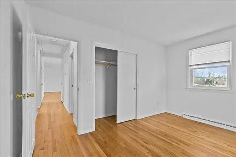 4 Weetamoe Road Middletown RI 02842