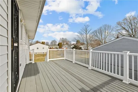 4 Weetamoe Road Middletown RI 02842