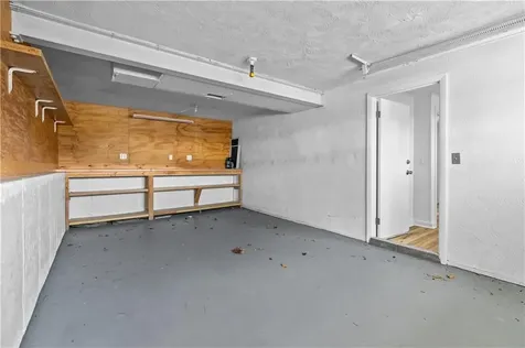 4 Weetamoe Road Middletown RI 02842