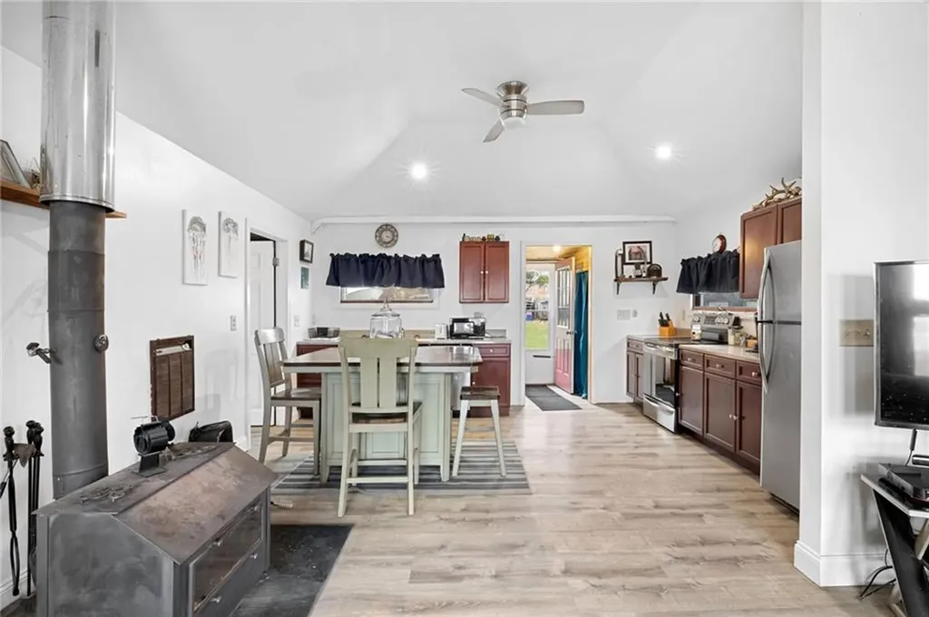 28 Pier Road Portsmouth RI 02872
